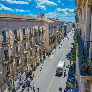 The Artist's Centro Catania