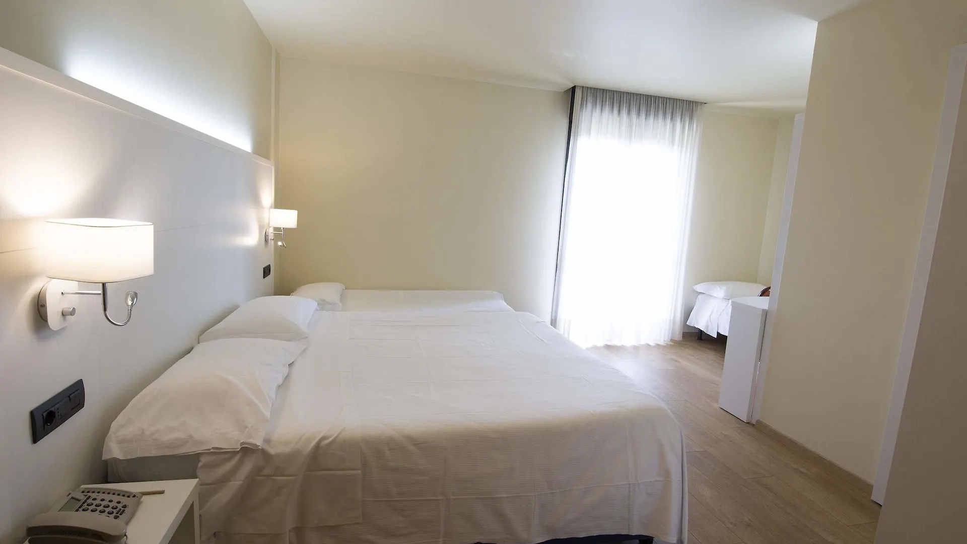 Hotel Parigi 2&Spa Dalmine 3*,