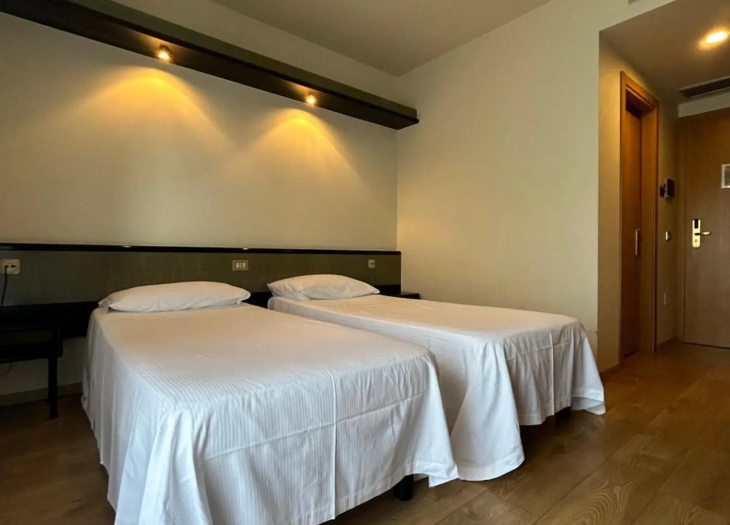 Hotel Parigi 2&Spa Dalmine 3*,